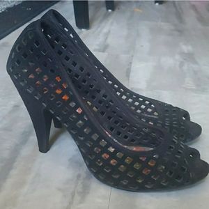 Rocket Dog Perforated Suede Heels; 3"; Black; Size 8.5M